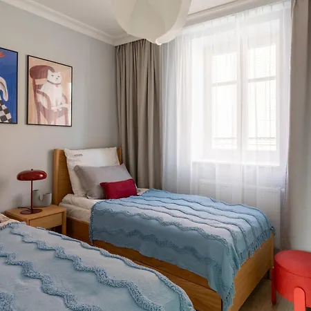 Red Roof Old Town شقة *